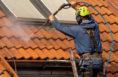 Démoussage et hydrofuge de toiture à Aubusson